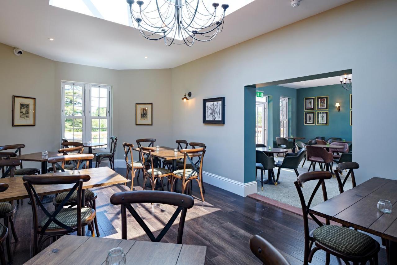 The Riverside 4*
