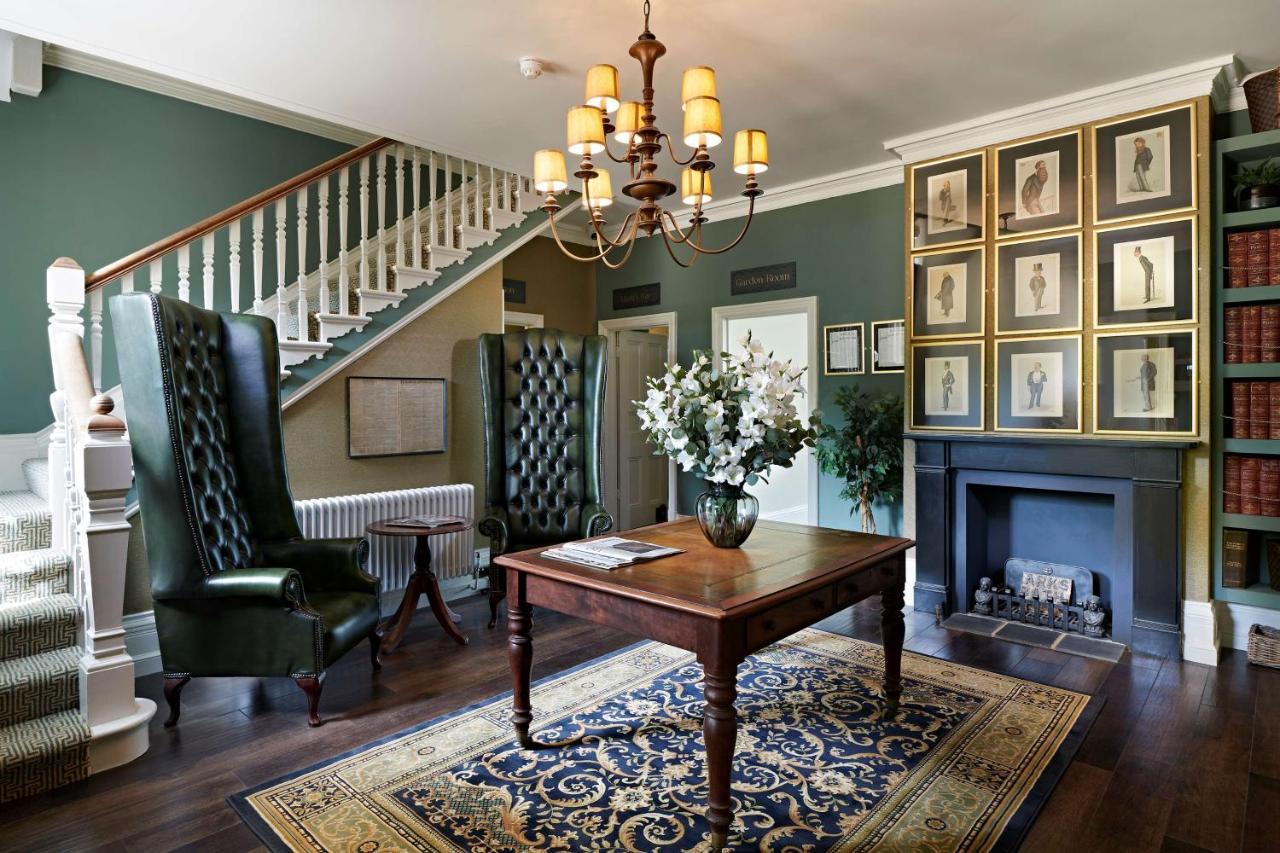 The Riverside 4* Salisbury