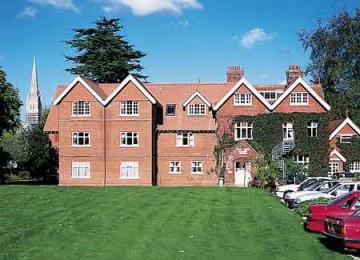 The Riverside 4* Salisbury